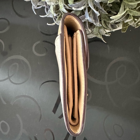 COACH Vintage Patchwork Leather Wallet - Picture 7 of 9